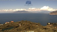 Archiv Foto Webcam Blick von Sorrento auf den Vesuv 13:00