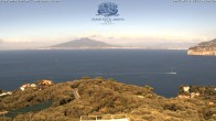 Archiv Foto Webcam Blick von Sorrento auf den Vesuv 13:00