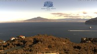 Archiv Foto Webcam Blick von Sorrento auf den Vesuv 08:00