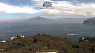 Archiv Foto Webcam Blick von Sorrento auf den Vesuv 09:00