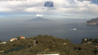 Archiv Foto Webcam Blick von Sorrento auf den Vesuv 11:00
