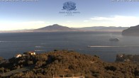 Archiv Foto Webcam Blick von Sorrento auf den Vesuv 07:00