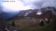 Archiv Foto Webcam Ladurns - Edelweißhütte 19:00