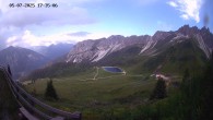 Archiv Foto Webcam Ladurns - Edelweißhütte 17:00