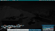 Archived image Webcam Passo Stelvio, Albergo Quarto Pirovano 05:00