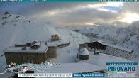 Archived image Webcam Passo Stelvio, Albergo Quarto Pirovano 07:00