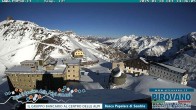 Archived image Webcam Passo Stelvio, Albergo Quarto Pirovano 13:00