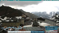 Archived image Webcam Passo Stelvio, Albergo Quarto Pirovano 13:00