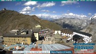 Archived image Webcam Passo Stelvio, Albergo Quarto Pirovano 15:00
