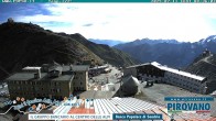 Archived image Webcam Passo Stelvio, Albergo Quarto Pirovano 07:00