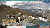 Archived image Webcam Passo Stelvio, Albergo Quarto Pirovano 15:00