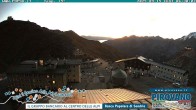 Archived image Webcam Passo Stelvio, Albergo Quarto Pirovano 05:00