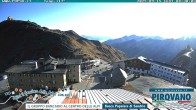 Archived image Webcam Passo Stelvio, Albergo Quarto Pirovano 07:00