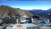 Archived image Webcam Passo Stelvio, Albergo Quarto Pirovano 09:00