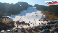 Archiv Foto Webcam Skiabfahrtshang im Schidorf Kirchbach 13:00