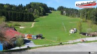 Archiv Foto Webcam Skiabfahrtshang im Schidorf Kirchbach 09:00