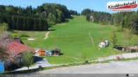 Archiv Foto Webcam Skiabfahrtshang im Schidorf Kirchbach 09:00