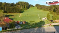 Archiv Foto Webcam Skiabfahrtshang im Schidorf Kirchbach 13:00