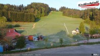 Archiv Foto Webcam Skiabfahrtshang im Schidorf Kirchbach 05:00