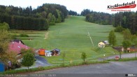 Archiv Foto Webcam Skiabfahrtshang im Schidorf Kirchbach 05:00