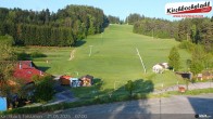 Archiv Foto Webcam Skiabfahrtshang im Schidorf Kirchbach 06:00