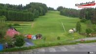 Archiv Foto Webcam Skiabfahrtshang im Schidorf Kirchbach 05:00