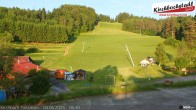 Archiv Foto Webcam Skiabfahrtshang im Schidorf Kirchbach 05:00