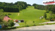 Archiv Foto Webcam Skiabfahrtshang im Schidorf Kirchbach 11:00