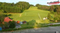 Archiv Foto Webcam Skiabfahrtshang im Schidorf Kirchbach 05:00