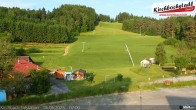 Archiv Foto Webcam Skiabfahrtshang im Schidorf Kirchbach 06:00
