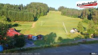 Archiv Foto Webcam Skiabfahrtshang im Schidorf Kirchbach 05:00