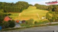 Archiv Foto Webcam Skiabfahrtshang im Schidorf Kirchbach 05:00