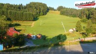 Archived image Webcam View at the lift in the Schidorf Kirchbarch, Austrian Waldviertel 06:00