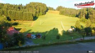 Archiv Foto Webcam Skiabfahrtshang im Schidorf Kirchbach 05:00