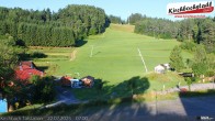 Archiv Foto Webcam Skiabfahrtshang im Schidorf Kirchbach 06:00