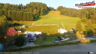 Archiv Foto Webcam Skiabfahrtshang im Schidorf Kirchbach 06:00