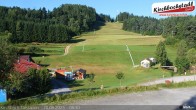 Archiv Foto Webcam Skiabfahrtshang im Schidorf Kirchbach 07:00