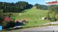 Archiv Foto Webcam Skiabfahrtshang im Schidorf Kirchbach 06:00