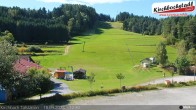 Archiv Foto Webcam Skiabfahrtshang im Schidorf Kirchbach 11:00