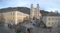 Archived image Webcam View at the market square in Mondsee 11:00