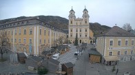 Archiv Foto Webcam Blick auf den Stadtplatz von Mondsee 13:00