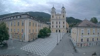 Archived image Webcam View at the market square in Mondsee 19:00