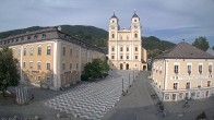 Archived image Webcam View at the market square in Mondsee 17:00
