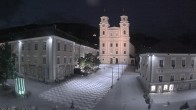 Archived image Webcam View at the market square in Mondsee 21:00