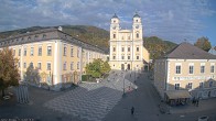 Archived image Webcam View at the market square in Mondsee 15:00