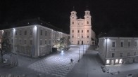 Archived image Webcam View at the market square in Mondsee 17:00