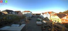 Archiv Foto Webcam Neuer Markt in Waren an der Müritz 05:00