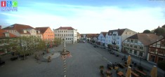Archiv Foto Webcam Neuer Markt in Waren an der Müritz 19:00