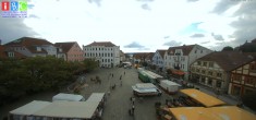 Archiv Foto Webcam Neuer Markt in Waren an der Müritz 11:00
