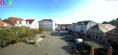 Archiv Foto Webcam Neuer Markt in Waren an der Müritz 17:00